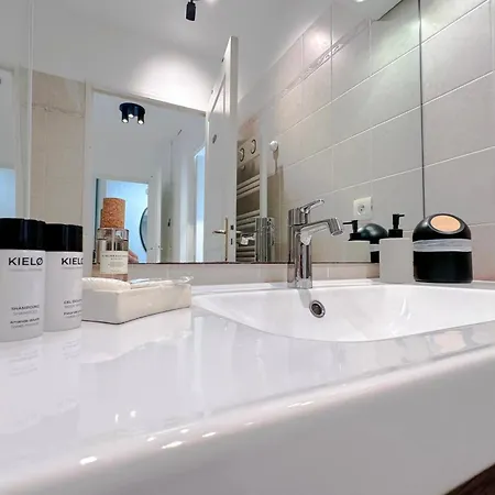 Charming T2 Near The Port Vauban D'antibes * Antibes